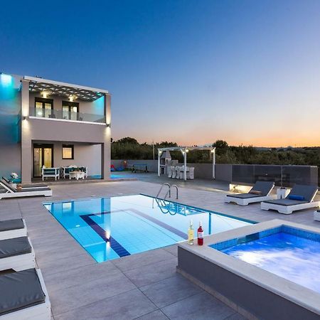 Evangelos Villas, Lavish Touch, By Thinkvilla Angeliana  Ngoại thất bức ảnh