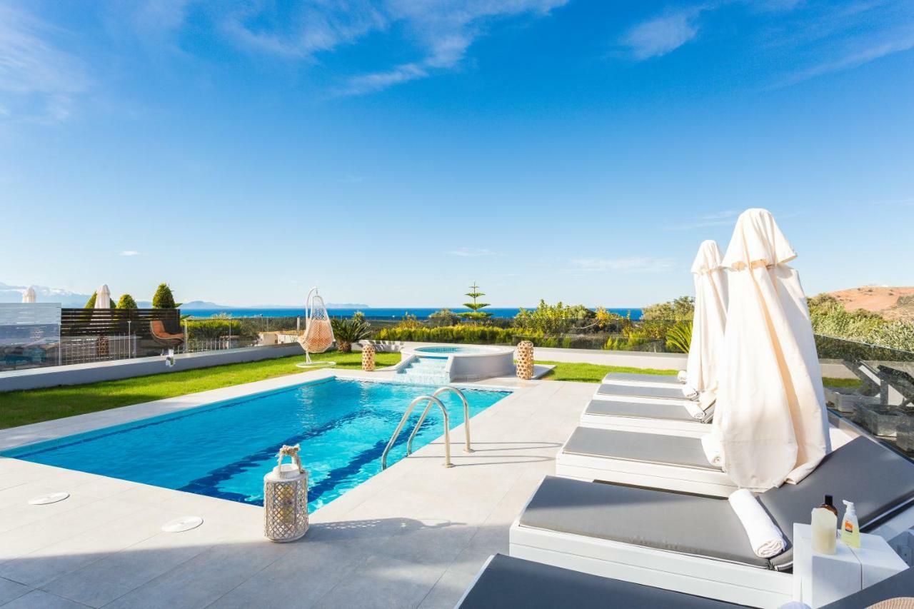 Evangelos Villas, Lavish Touch, By Thinkvilla Angeliana  Ngoại thất bức ảnh