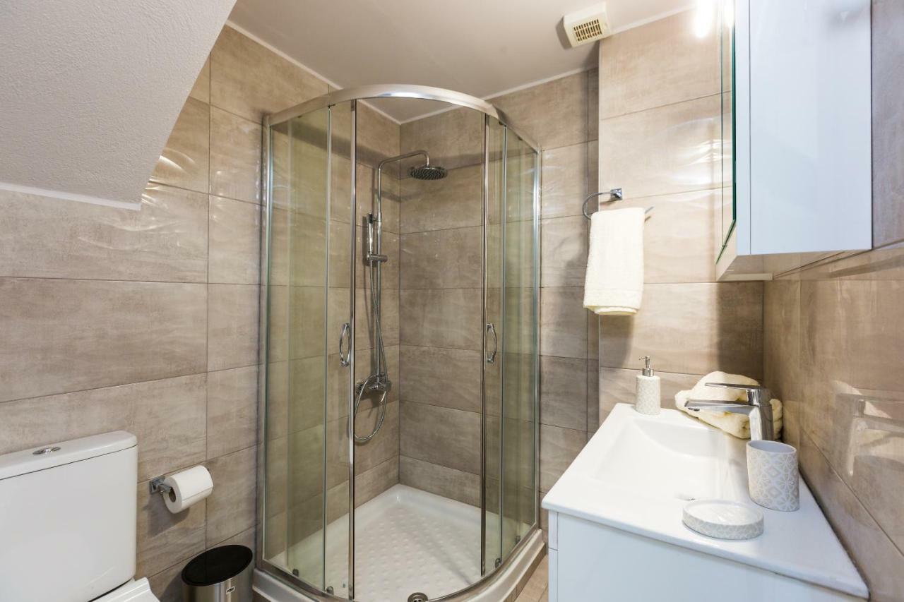 Evangelos Villas, Lavish Touch, By Thinkvilla Angeliana  Ngoại thất bức ảnh