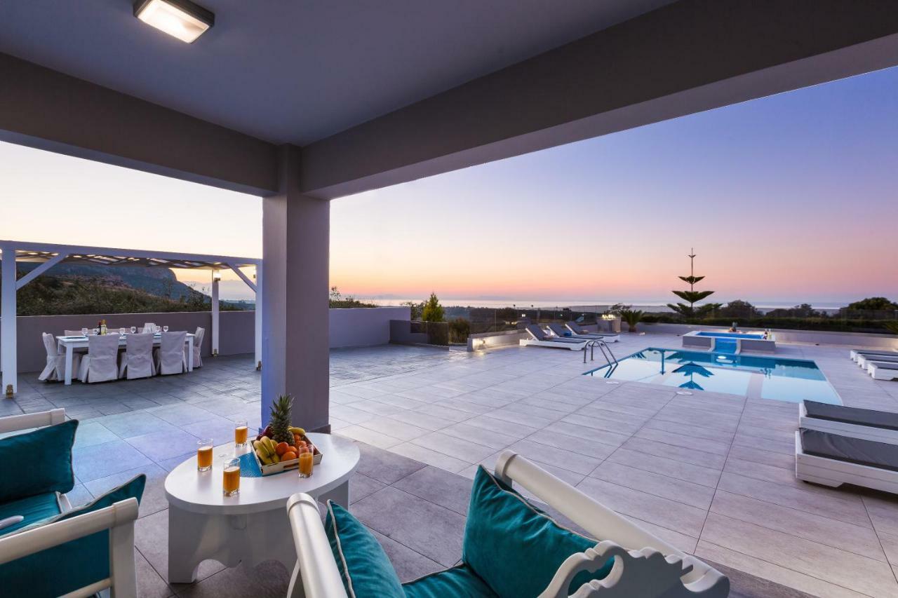 Evangelos Villas, Lavish Touch, By Thinkvilla Angeliana  Ngoại thất bức ảnh